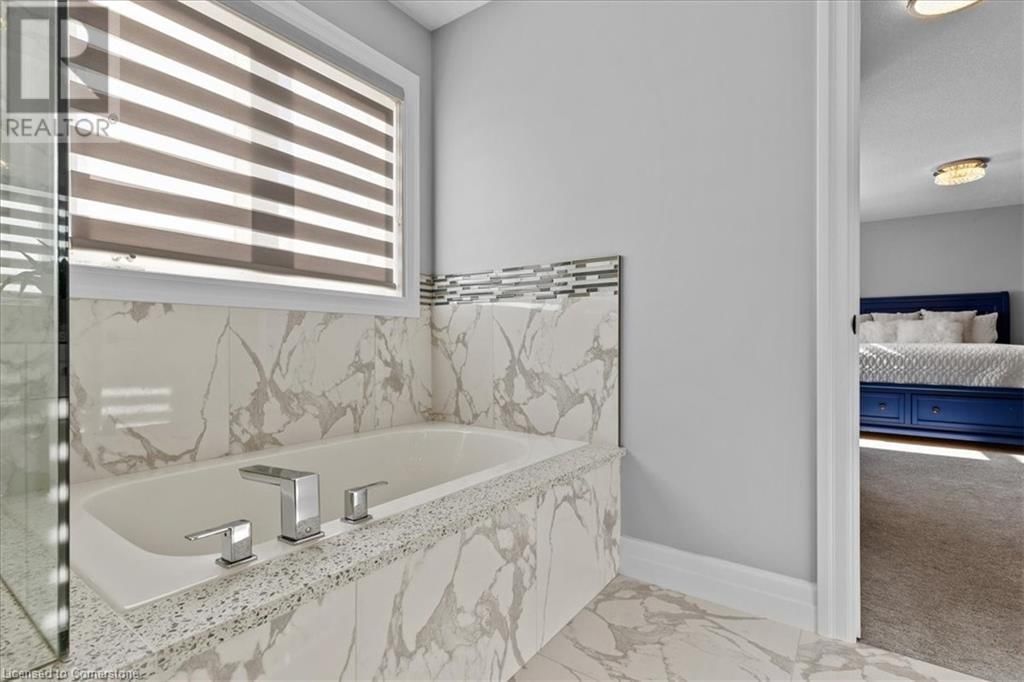 68 VALLEYSCAPE DRIVE Image 23
