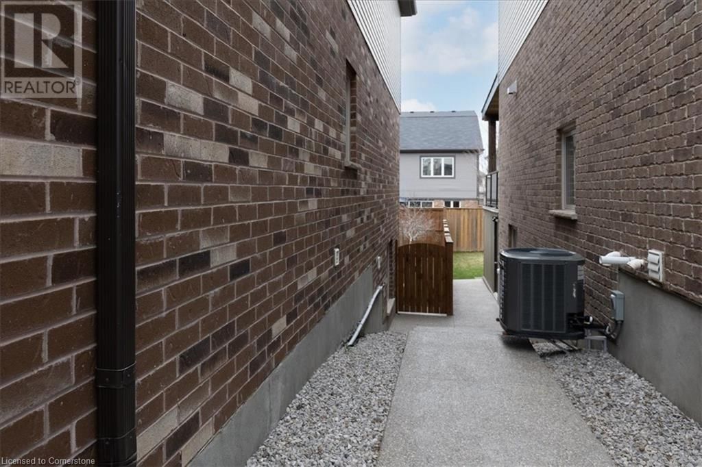 68 VALLEYSCAPE DRIVE Image 38