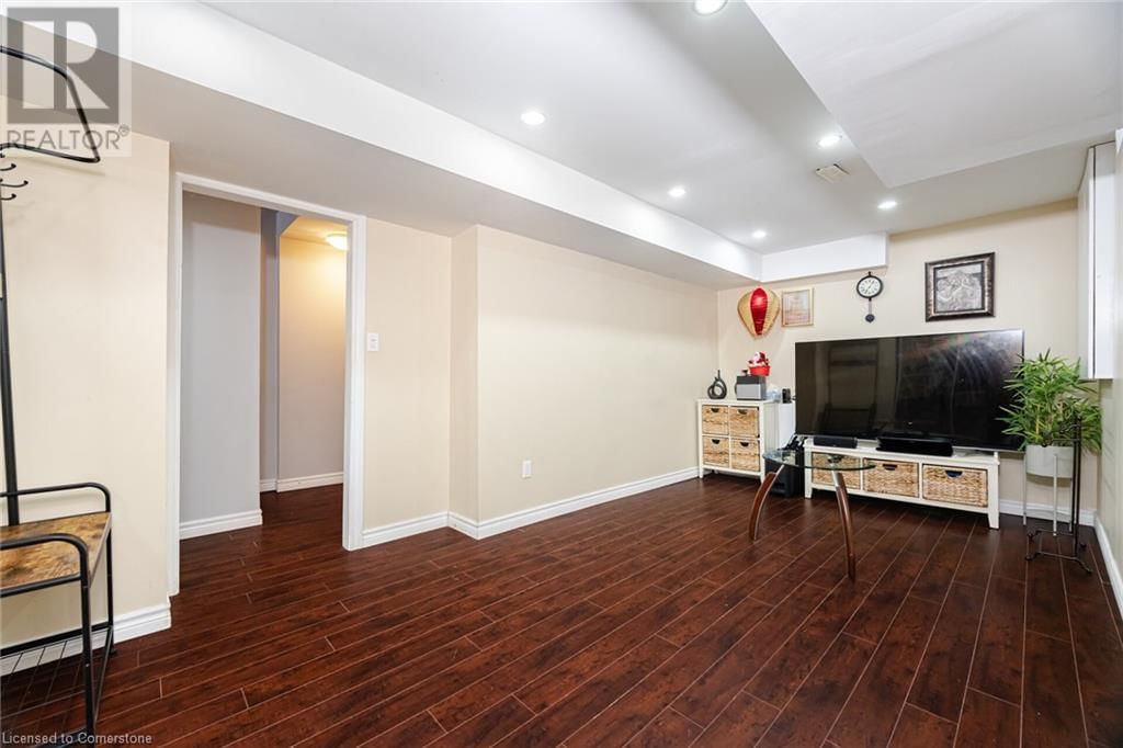 34 CHIPMUNK CRESCENT Image 35