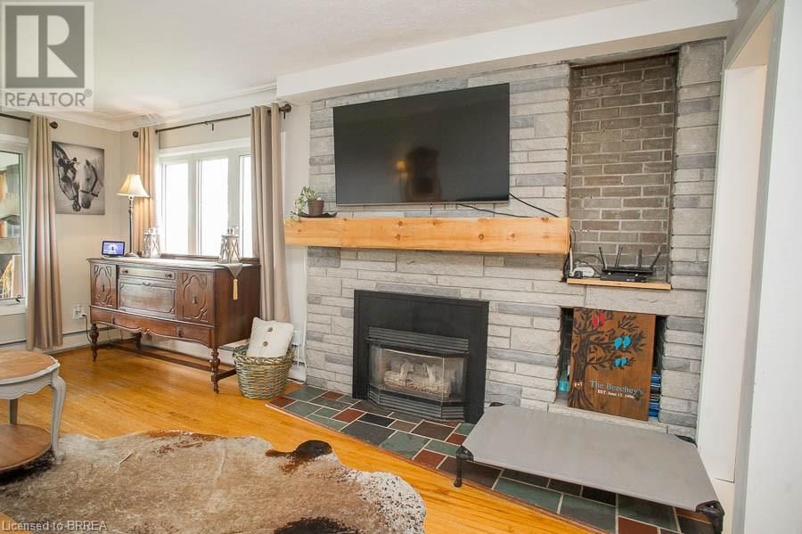 1039 ST. JOHN'S ROAD WEST Image 6