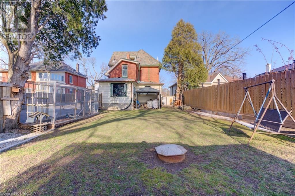 111 ERIE AVENUE Image 40