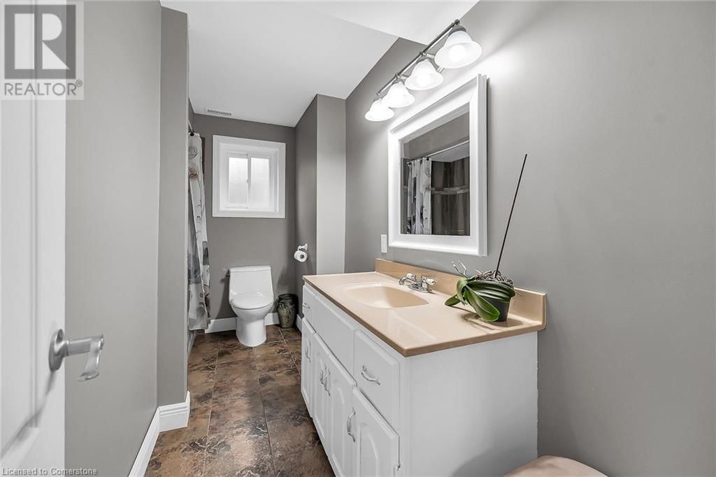 136 SECORD STREET Image 37