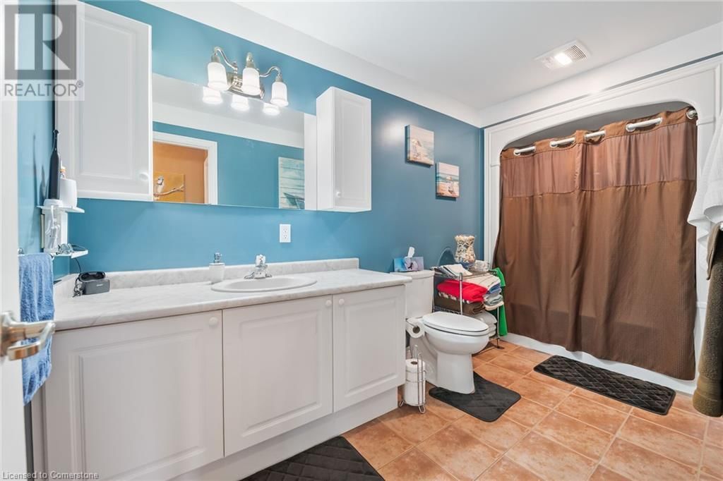 70 GARDEN AVENUE Image 27