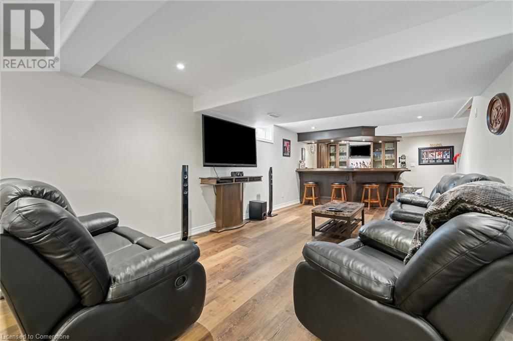 70 GARDEN AVENUE Image 34