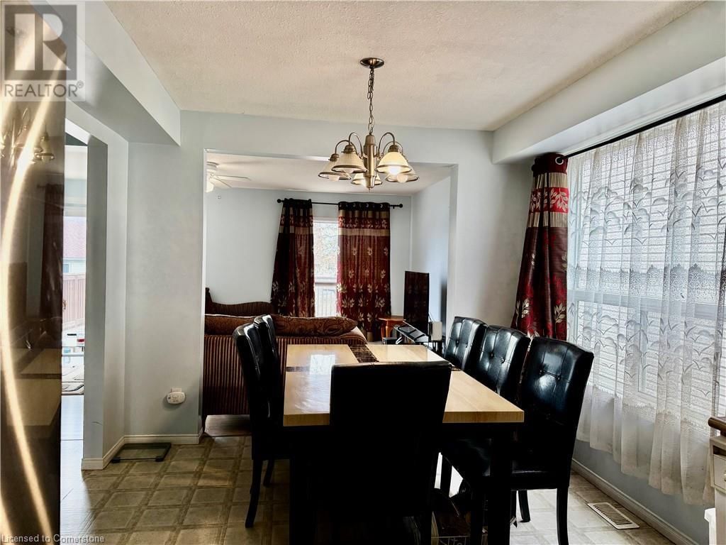 31 REISTVIEW STREET Image 12