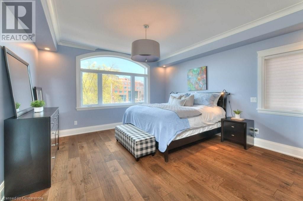 12 GEORGE STREET Image 24