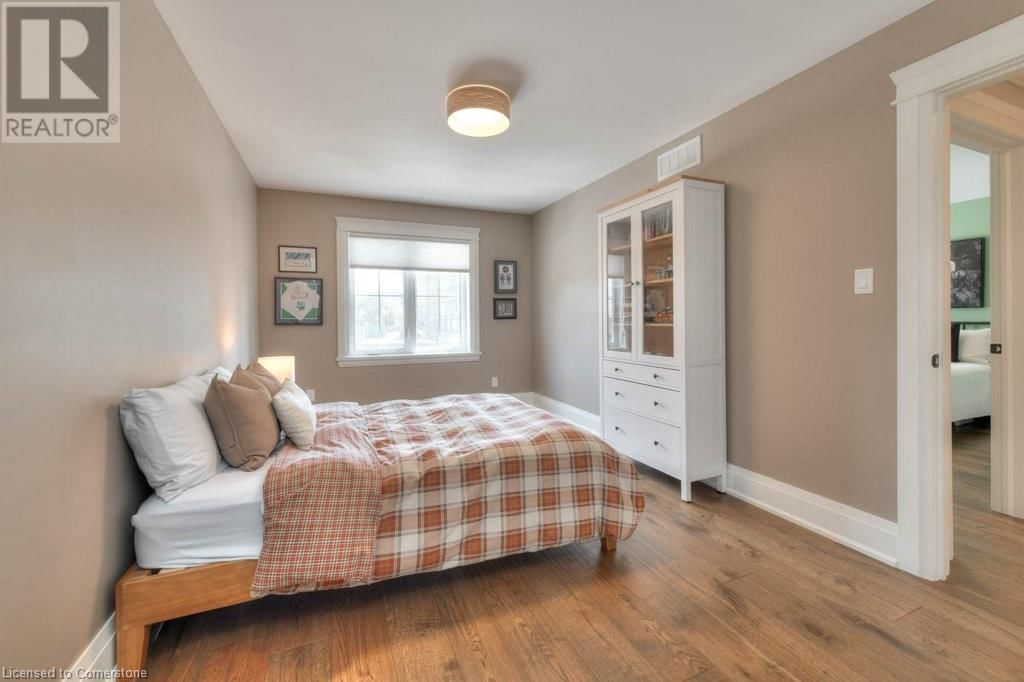 12 GEORGE STREET Image 32