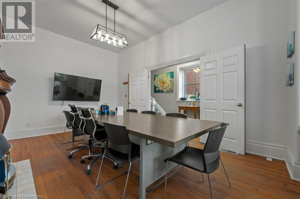 7 WATERLOO AVENUE Image 12