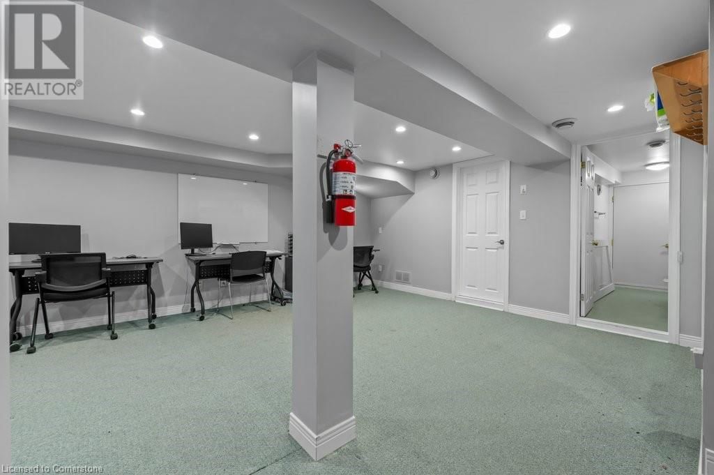 7 WATERLOO AVENUE Image 30