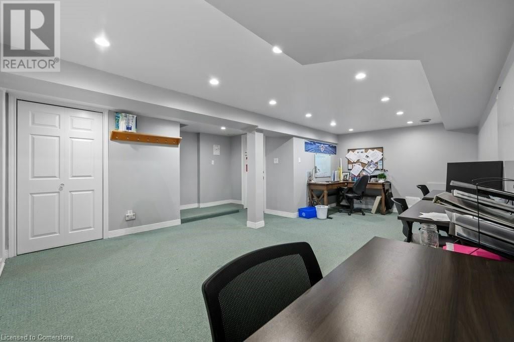 7 WATERLOO AVENUE Image 31