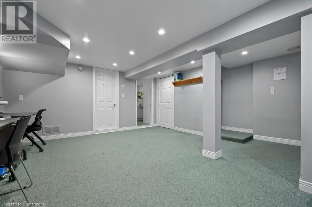 7 WATERLOO AVENUE Image 32