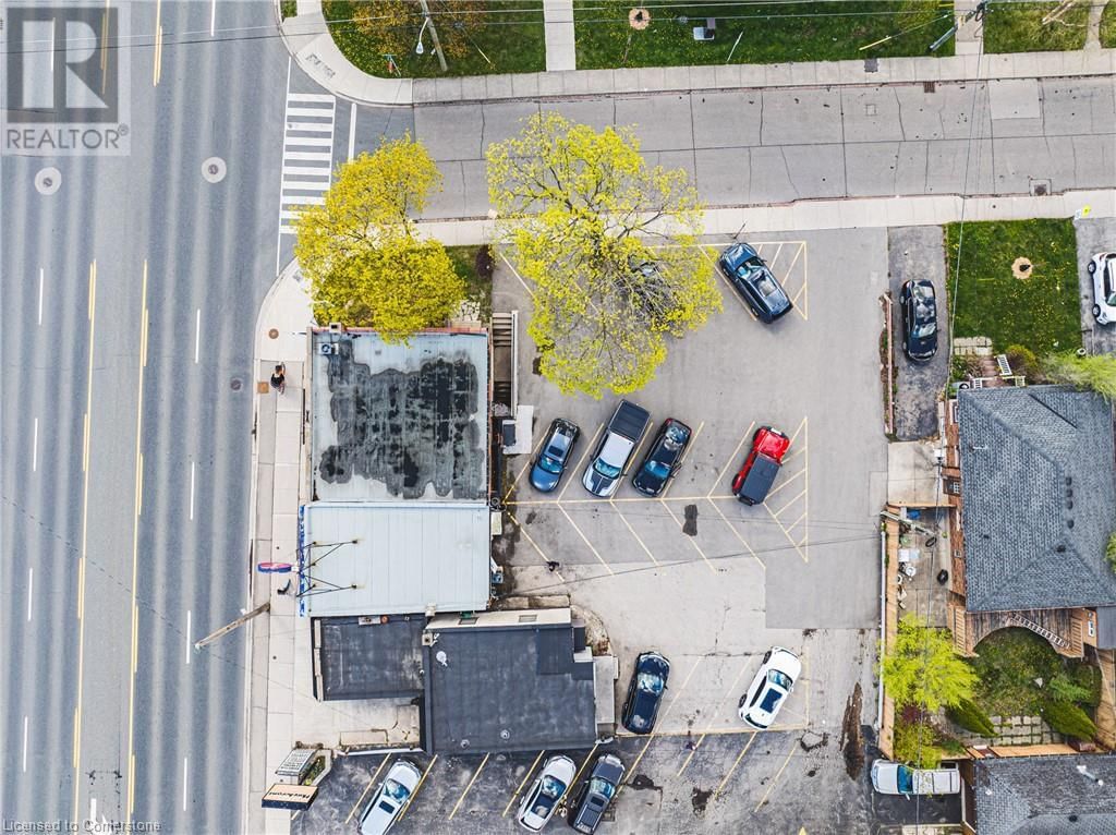 1568 MAIN STREET WEST Image 22