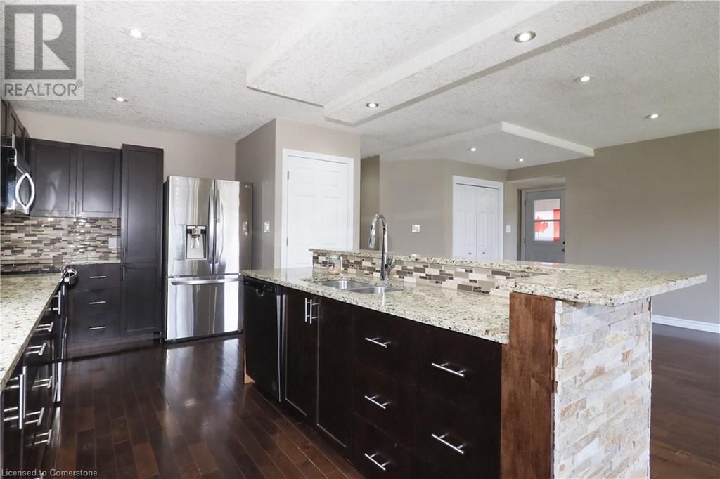39 MARKWOOD DRIVE Image 15
