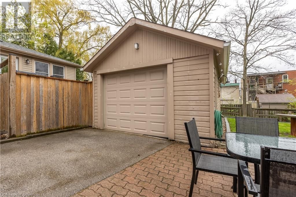 16 MILLEN AVENUE Image 26