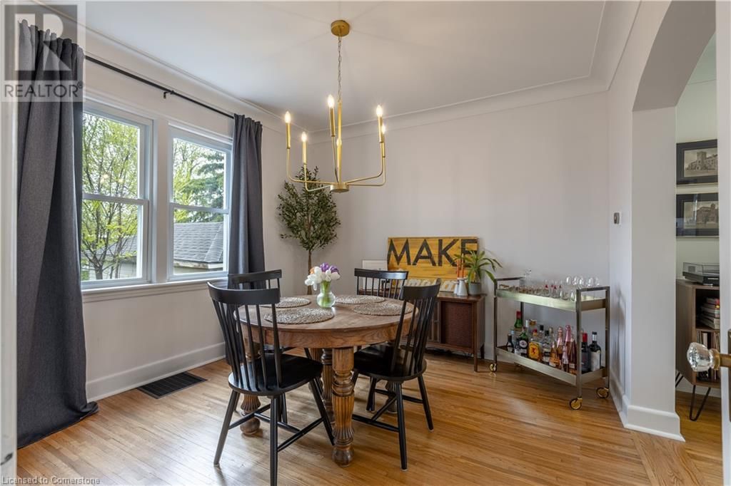 16 MILLEN AVENUE Image 7