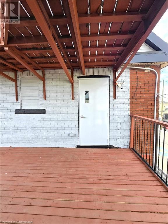 2 - 300 BALMORAL AVENUE NORTH Image 12