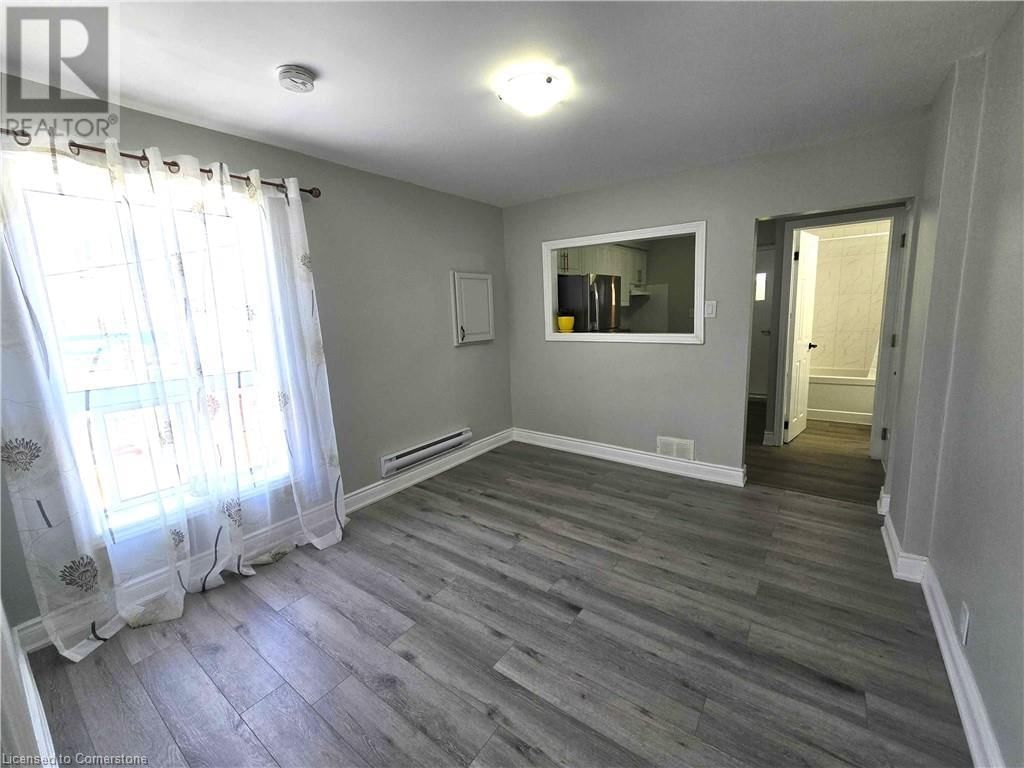2 - 300 BALMORAL AVENUE NORTH Image 3