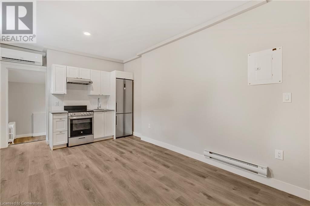5 - 82 WELLAND AVENUE Image 2