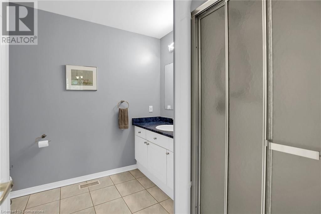 7 VILLAGE DRIVE Image 14
