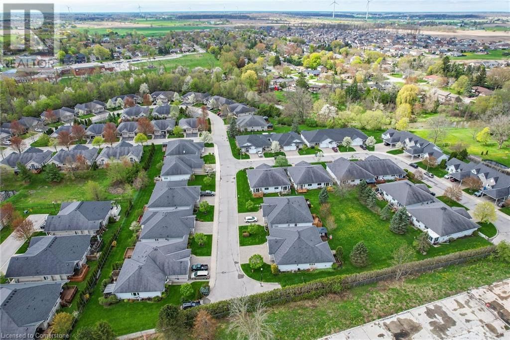 7 VILLAGE DRIVE Image 27