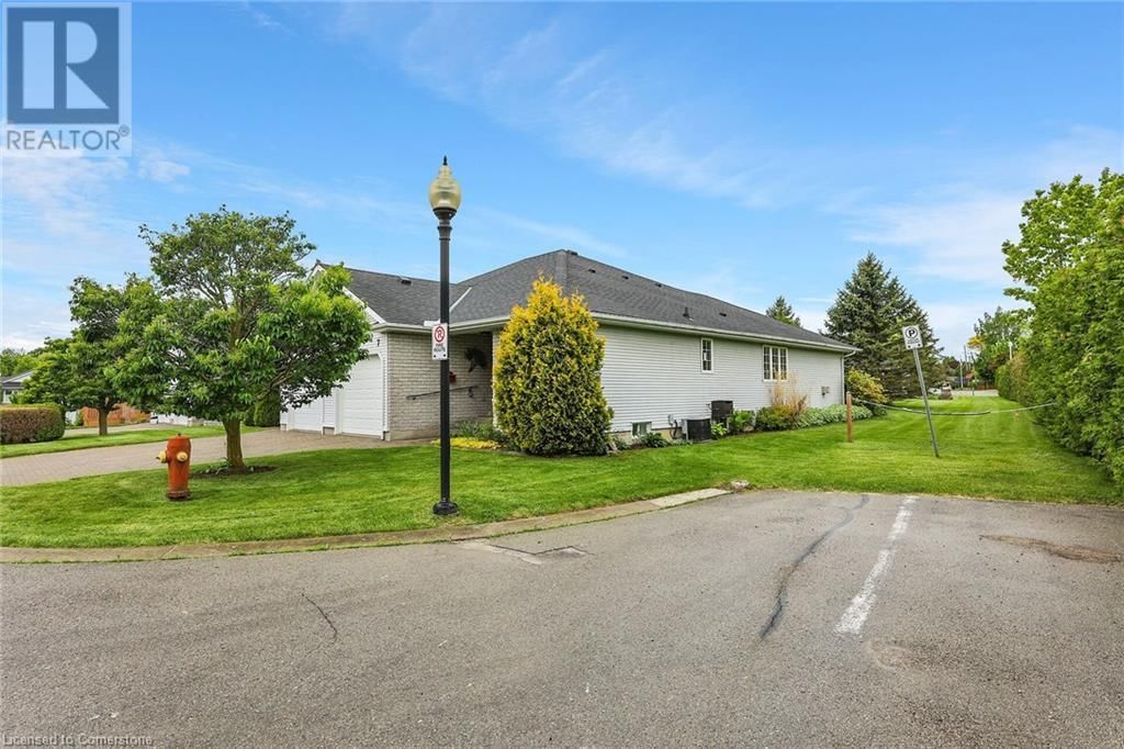 7 VILLAGE DRIVE Image 30