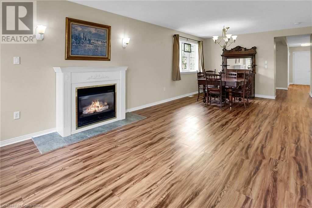 7 VILLAGE DRIVE Image 9