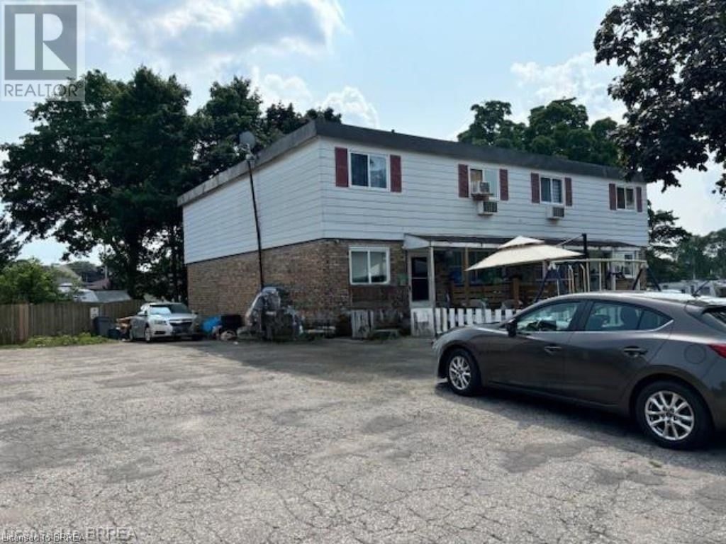 19 BRENDA COURT Image 2