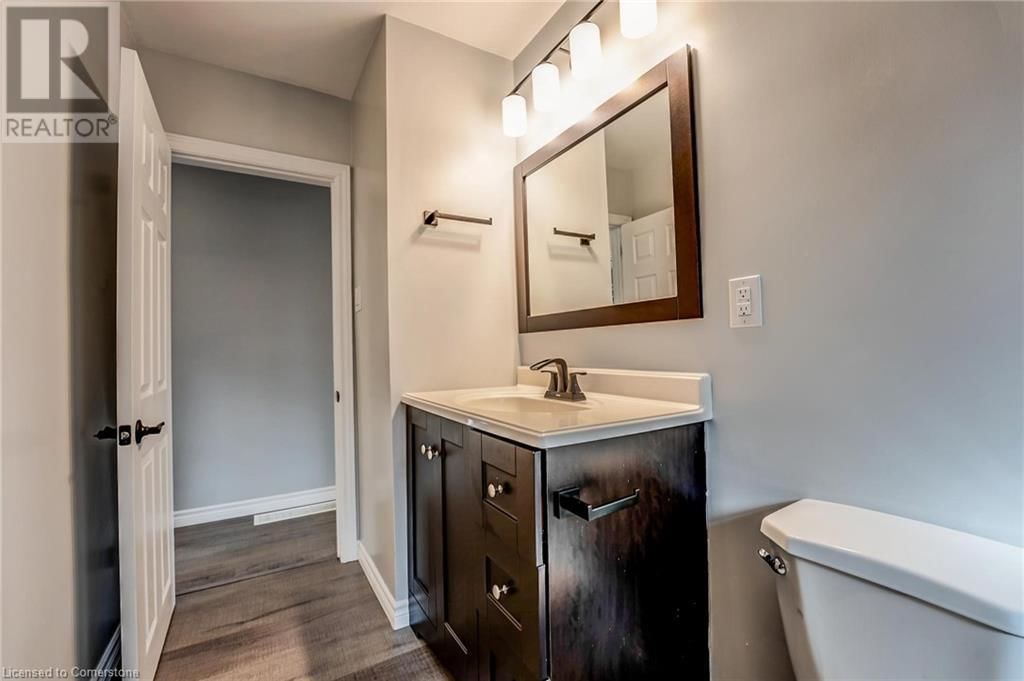 326 EAST 42ND STREET Image 17