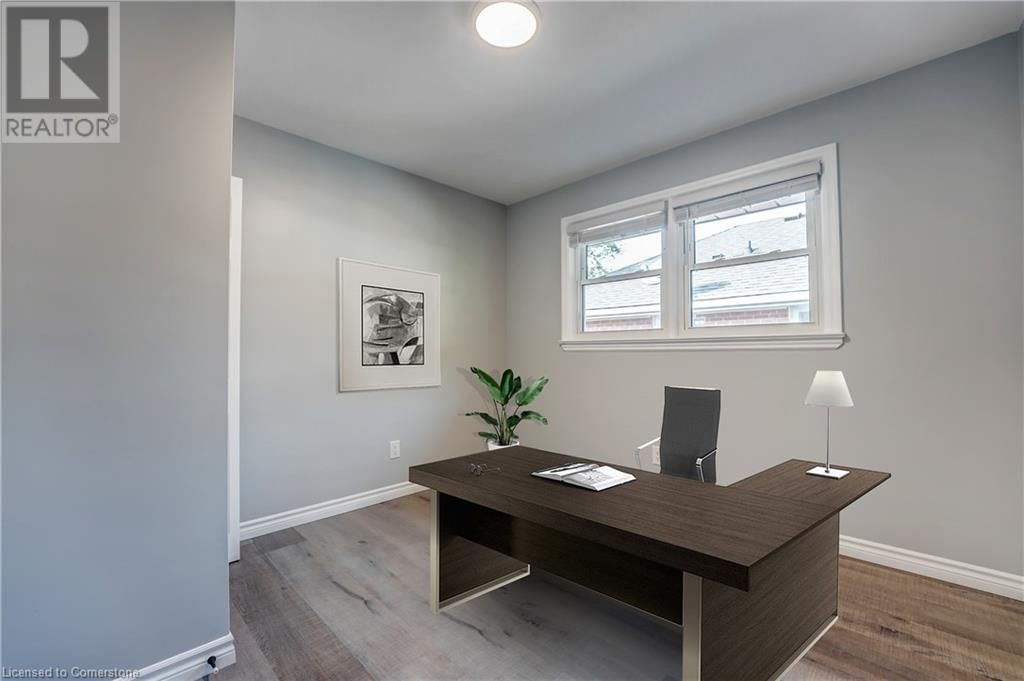 326 EAST 42ND STREET Image 26