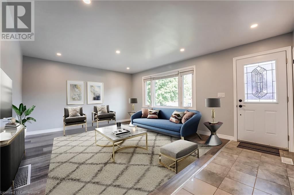326 EAST 42ND STREET Image 27