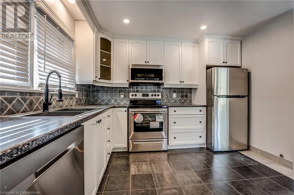 326 EAST 42ND STREET Image 7