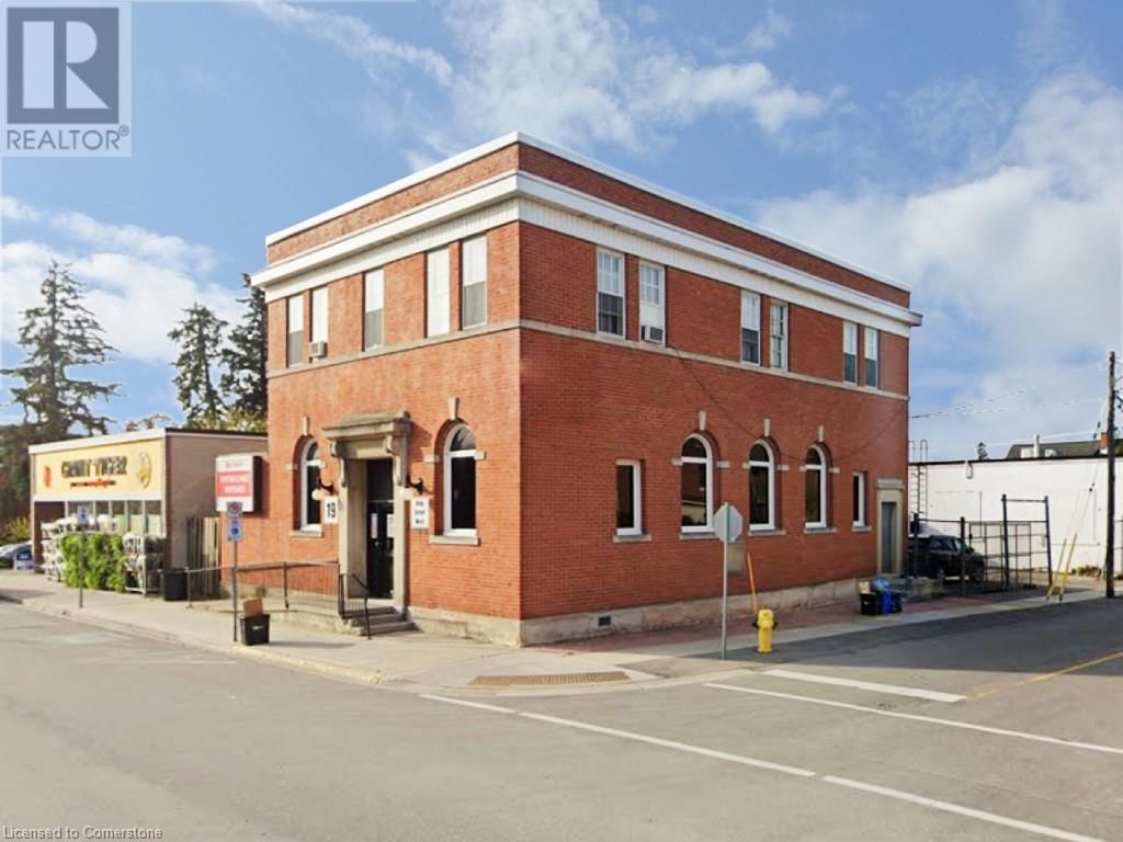 19 KING STREET WEST Image 1