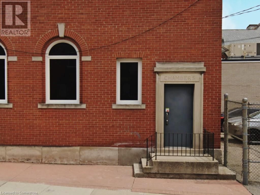 19 KING STREET WEST Image 18