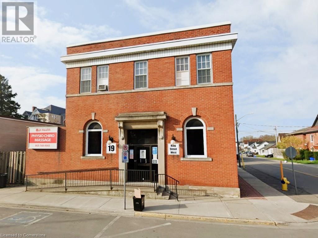19 KING STREET WEST Image 2