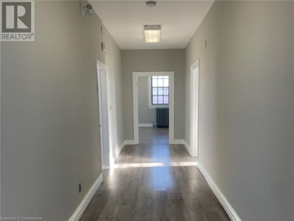 19 KING STREET WEST Image 24