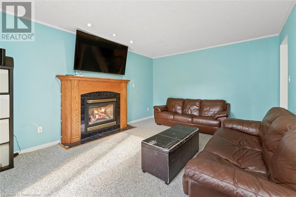 2054 HUNTERS WOOD DRIVE Image 19