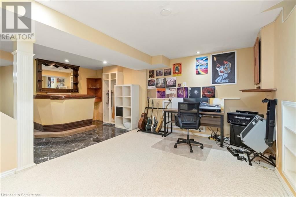 2054 HUNTERS WOOD DRIVE Image 34