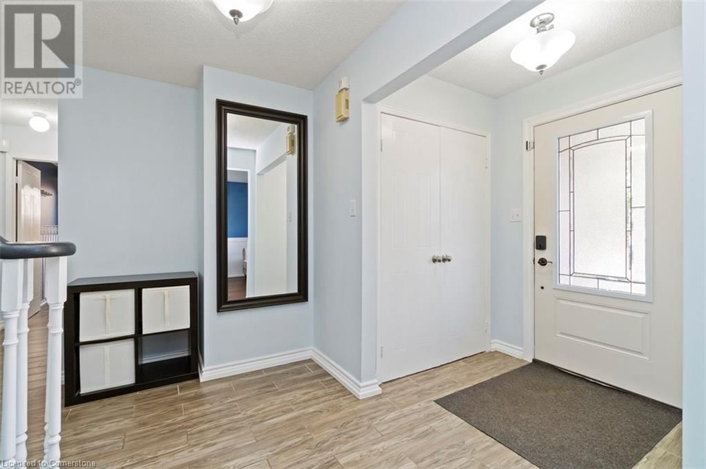2054 HUNTERS WOOD DRIVE Image 4