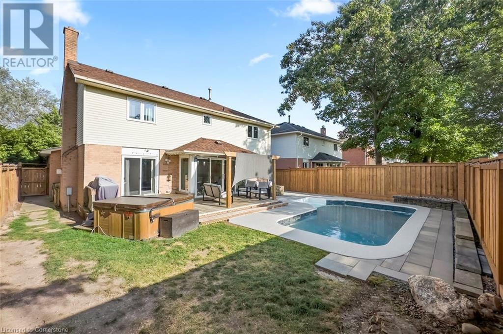 2054 HUNTERS WOOD DRIVE Image 43