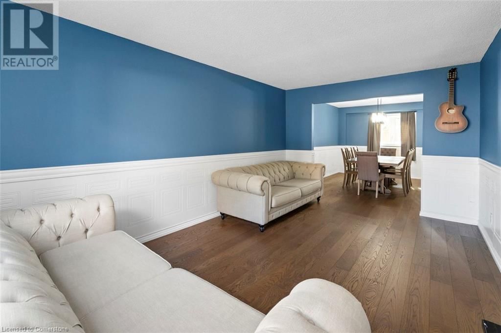 2054 HUNTERS WOOD DRIVE Image 6