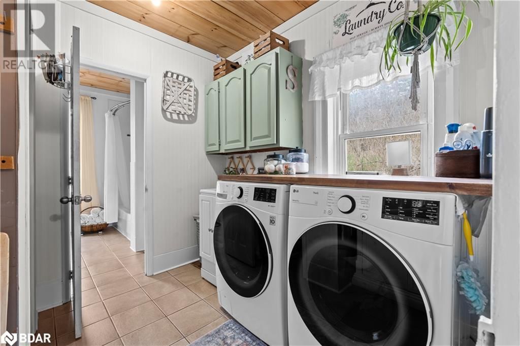 373 DESHANE ROAD Image 12