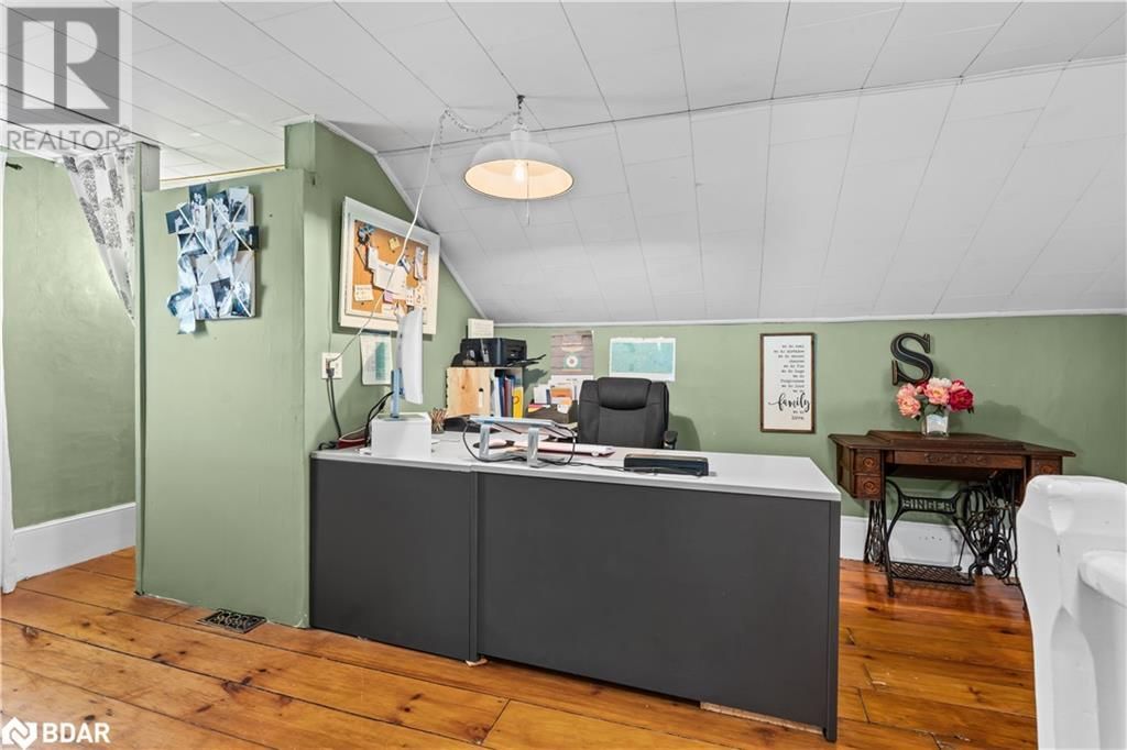 373 DESHANE ROAD Image 16
