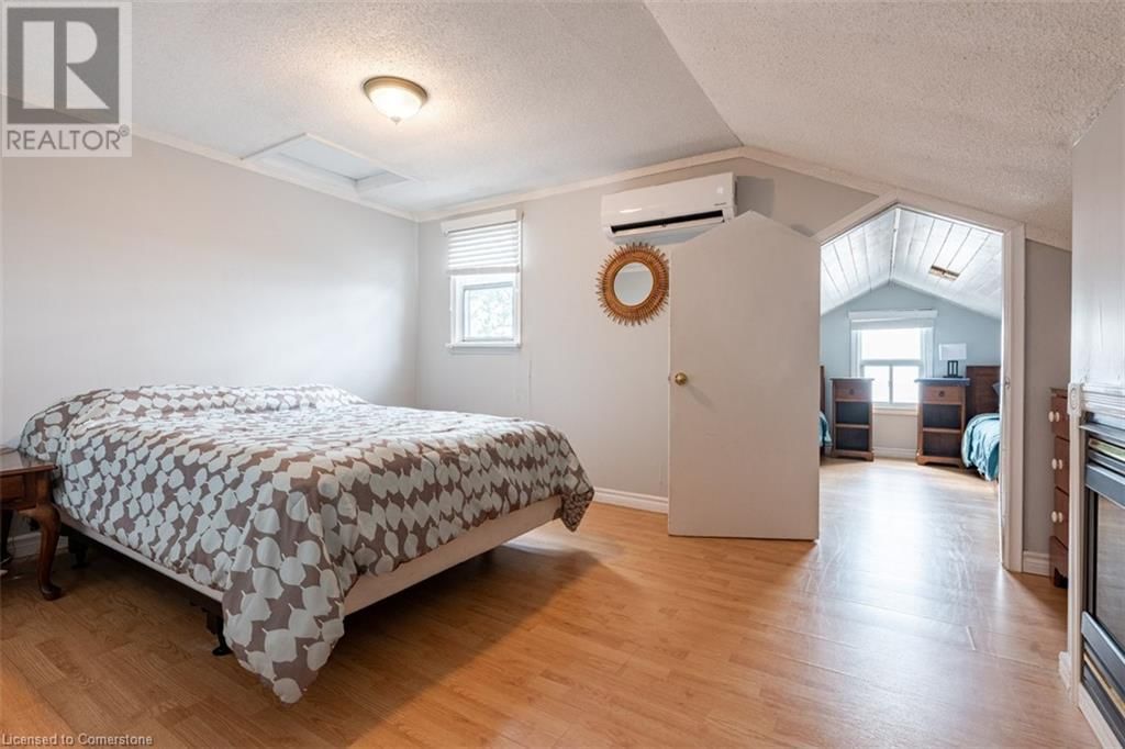 12241 LAKESHORE ROAD Image 30