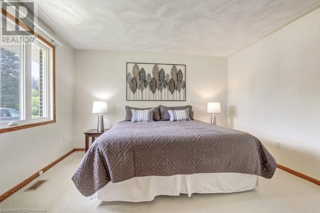 31 LYNNDALE ROAD Image 12