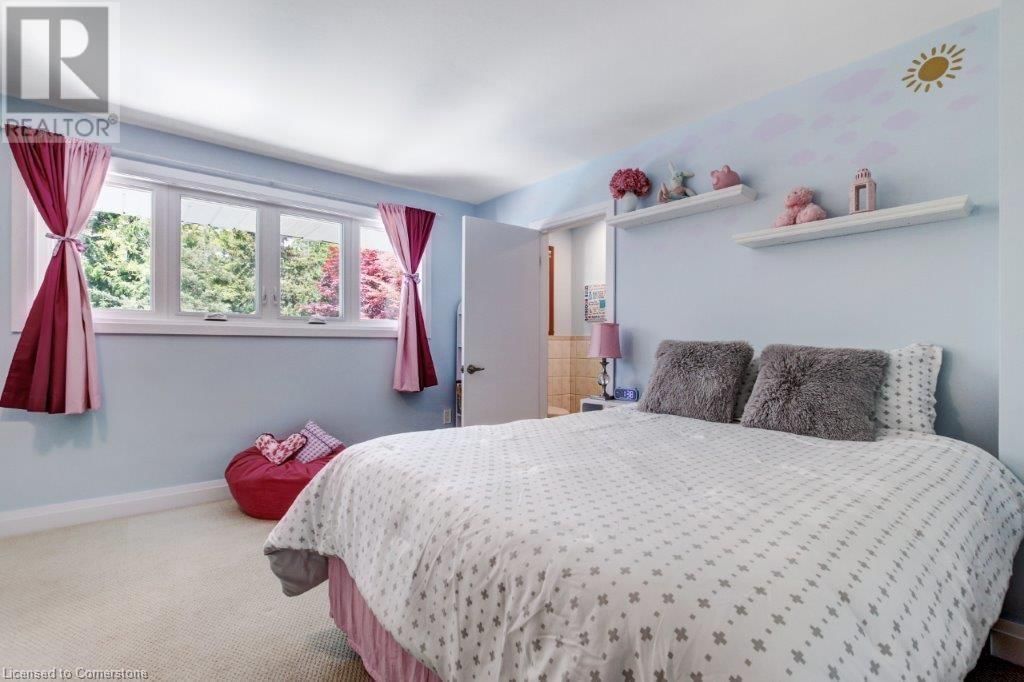 31 LYNNDALE ROAD Image 15