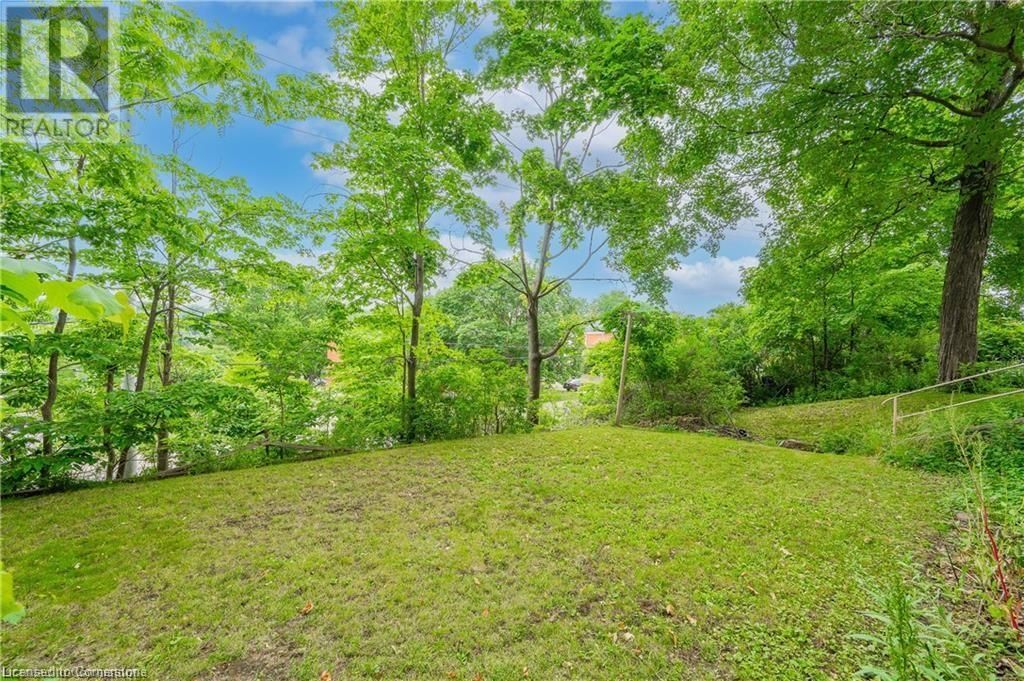 100 ROSEVIEW AVENUE Image 18