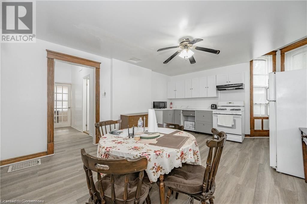 100 ROSEVIEW AVENUE Image 9