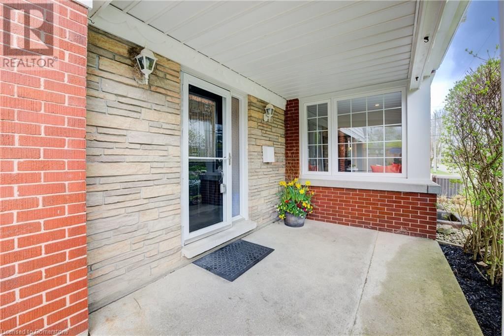 221 SYDNEY STREET SOUTH Image 5