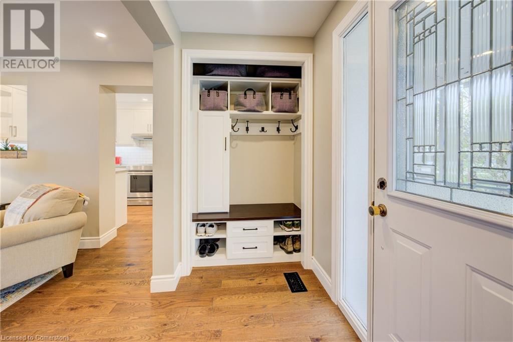 221 SYDNEY STREET SOUTH Image 6
