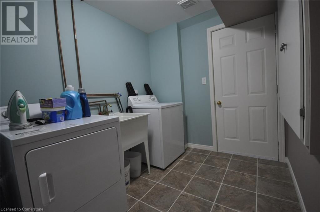 294 BRIARMEADOW DRIVE Image 19
